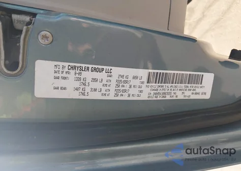 2009 Chrysler Town & Country Touring из США, поврежденный, VIN 2A8HR54189R676555